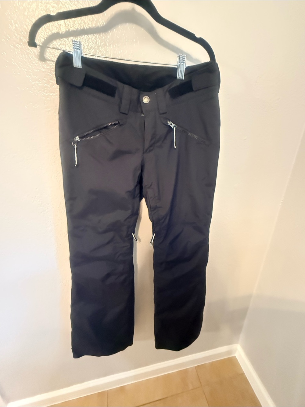 The North face  Black Zip-Pocket Ski Snow Pants